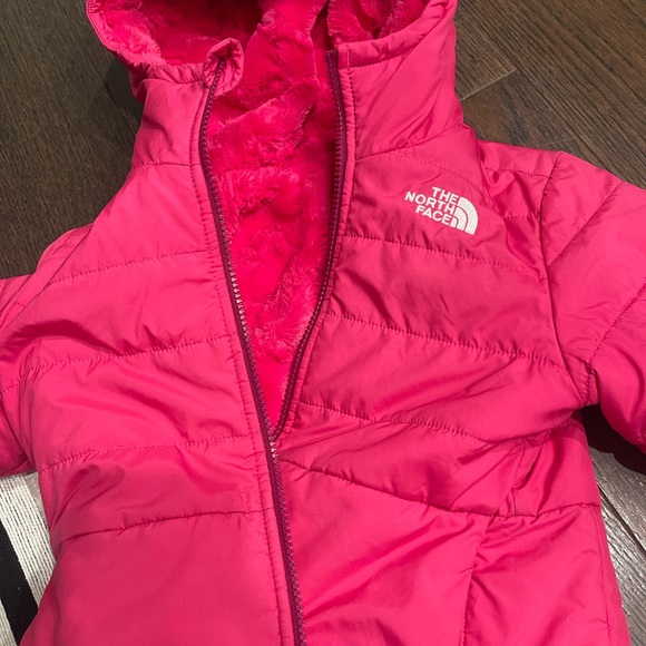 North face winter jacket - Picture 2 of 3